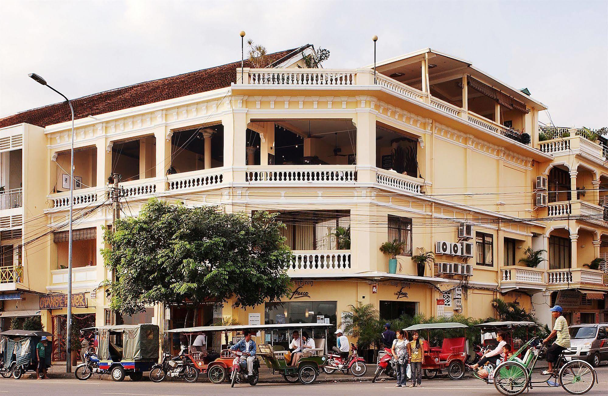 Fcc Phnom Penh Boutique Hotel Exteriör bild